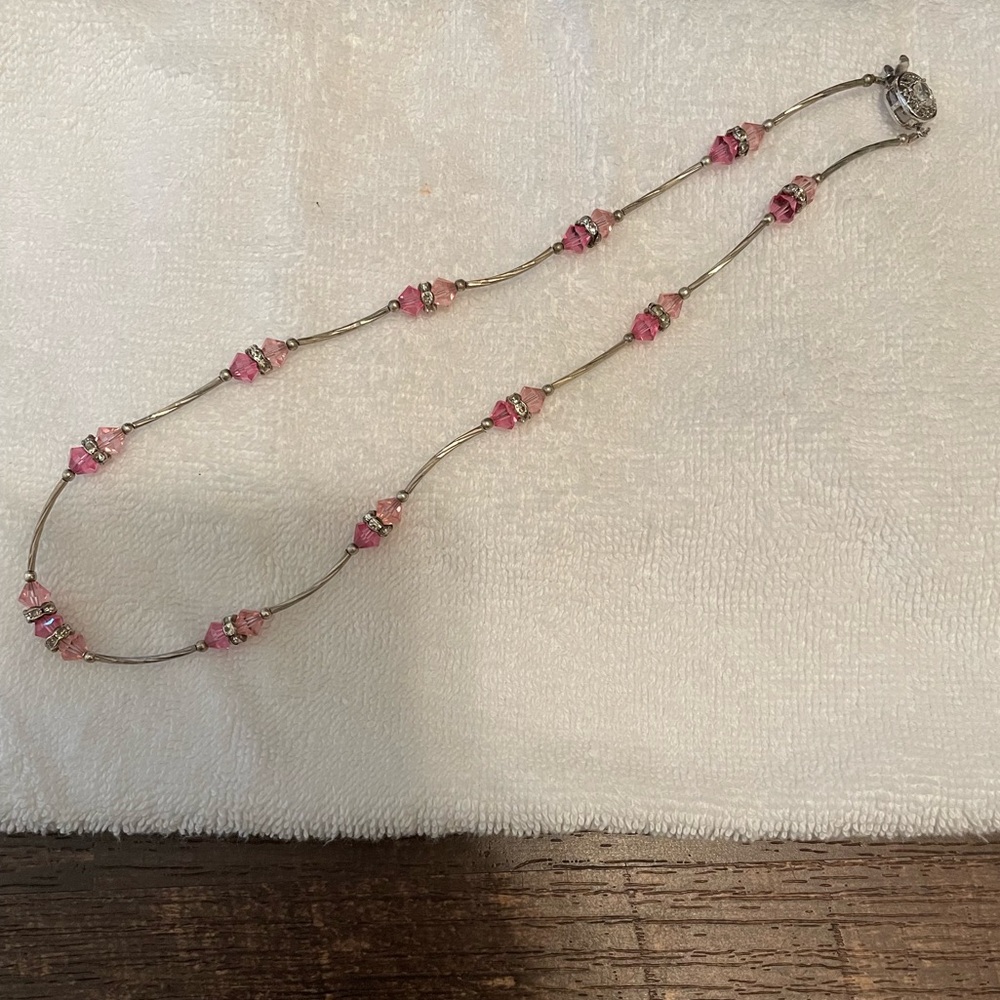 Necklace silver tone w/ medium & light pink beads & beautiful clasp